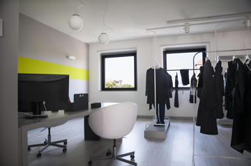 [Sonia Dilalla Showroom]